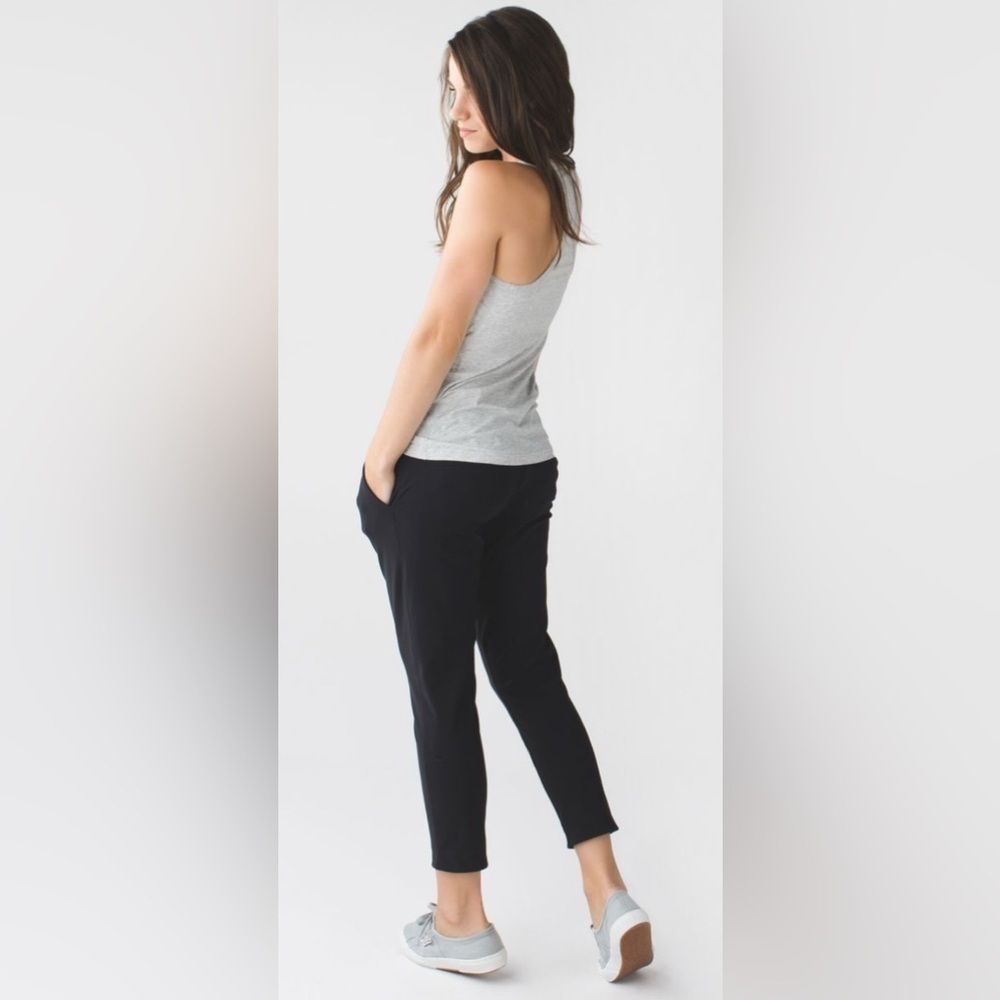 Lululemon Modern Racerback in Heather Light Grey - Size 6 - Picture 2 of 8